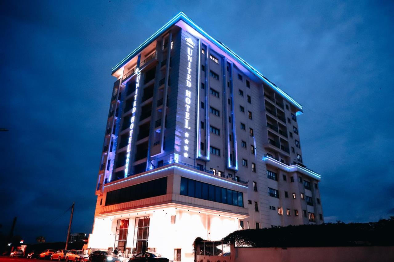 United Hotel International Yaoundé Esterno foto
