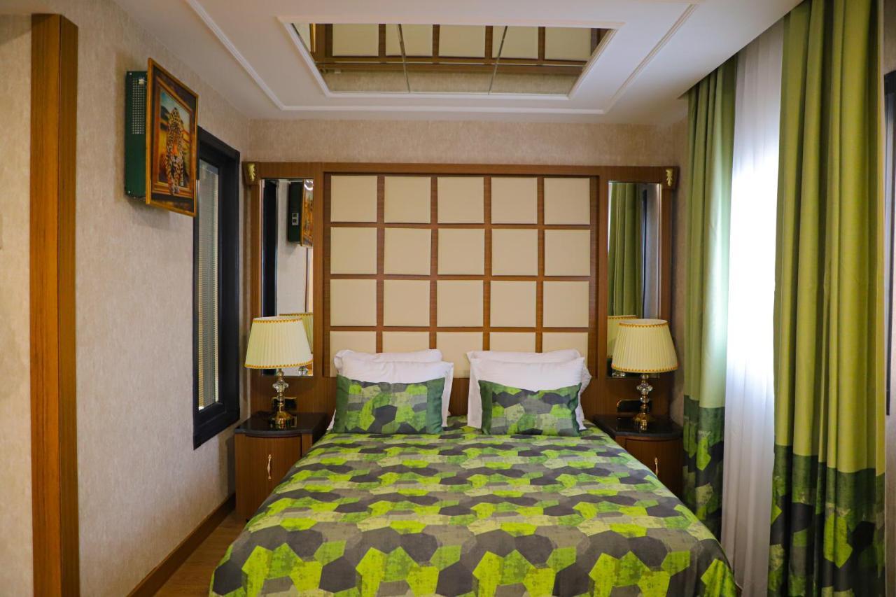 United Hotel International Yaoundé Esterno foto