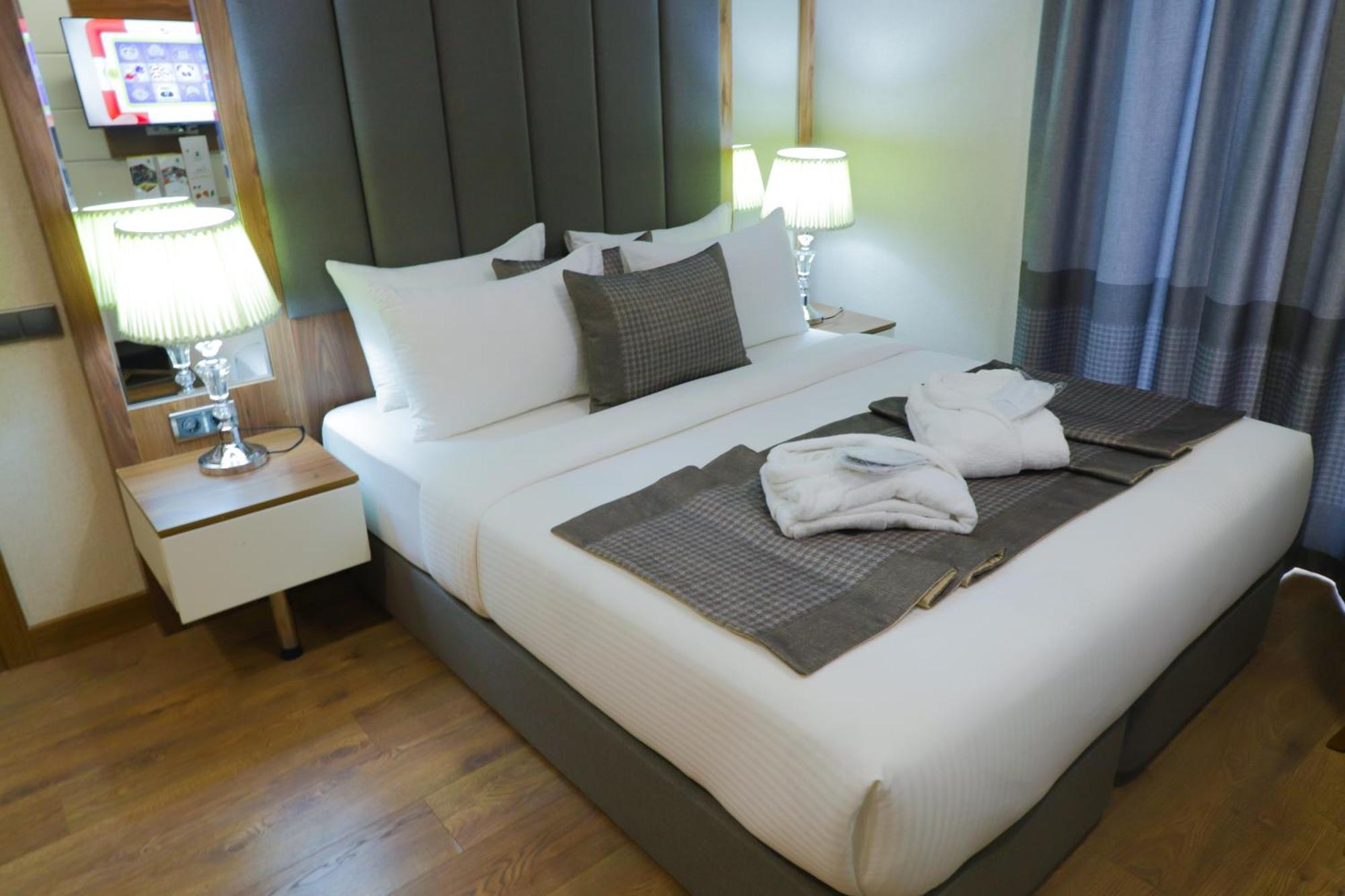 United Hotel International Yaoundé Esterno foto